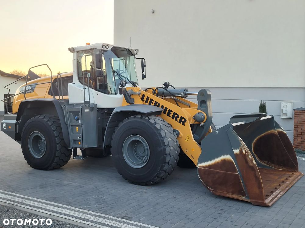 Liebherr L566 X-Power / 2024rok / WAGA / SUPER STAN / - 1