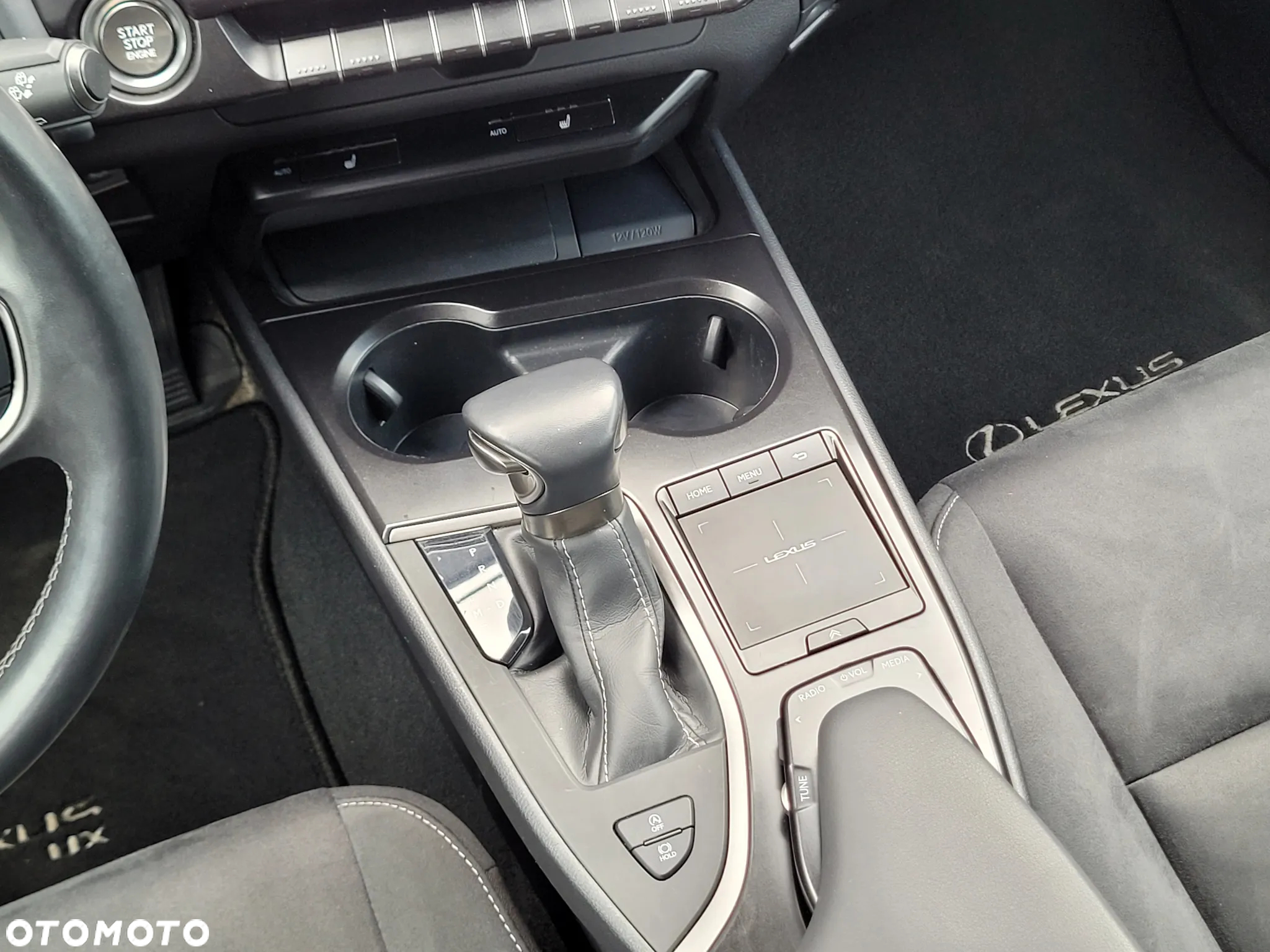 Lexus UX 200 GPF Business Edition 2WD - 21