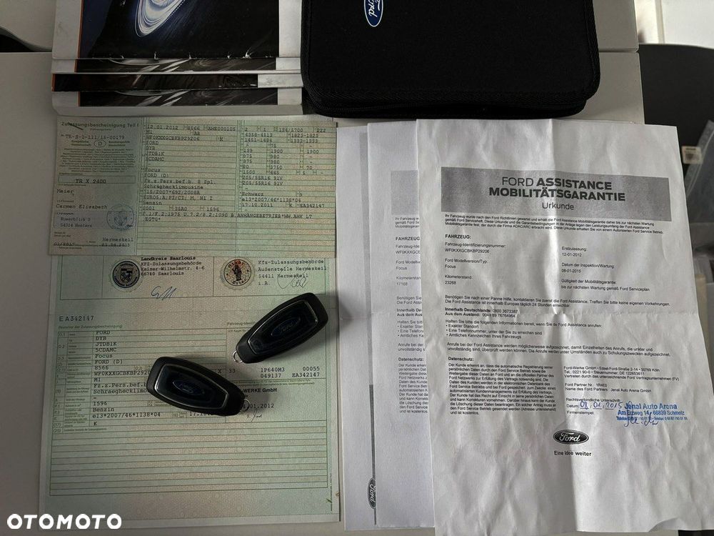 Ford Focus 1.6 EcoBoost Titanium - 34