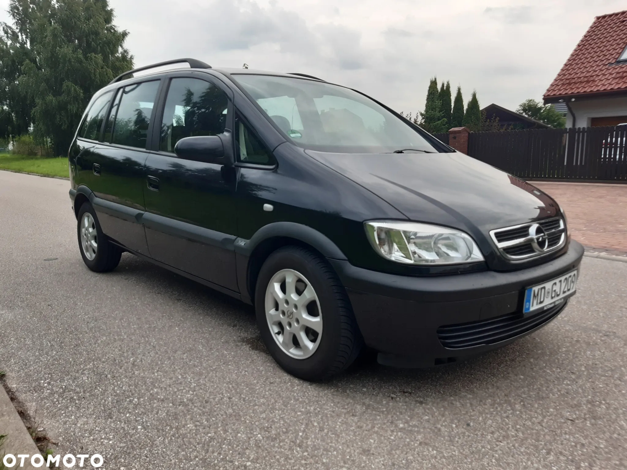Opel Zafira 1.6 Njoy - 4