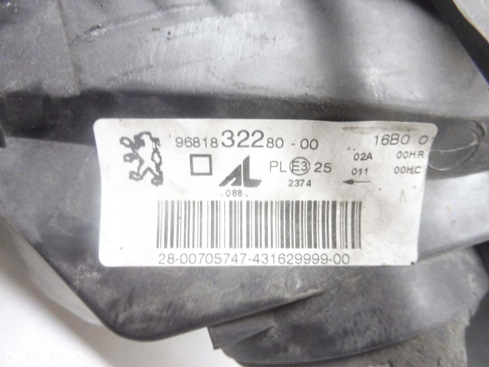 Lampa PRAWA SOCZEWKA PEUGEOT 307 LIFT 9681832280 - 4