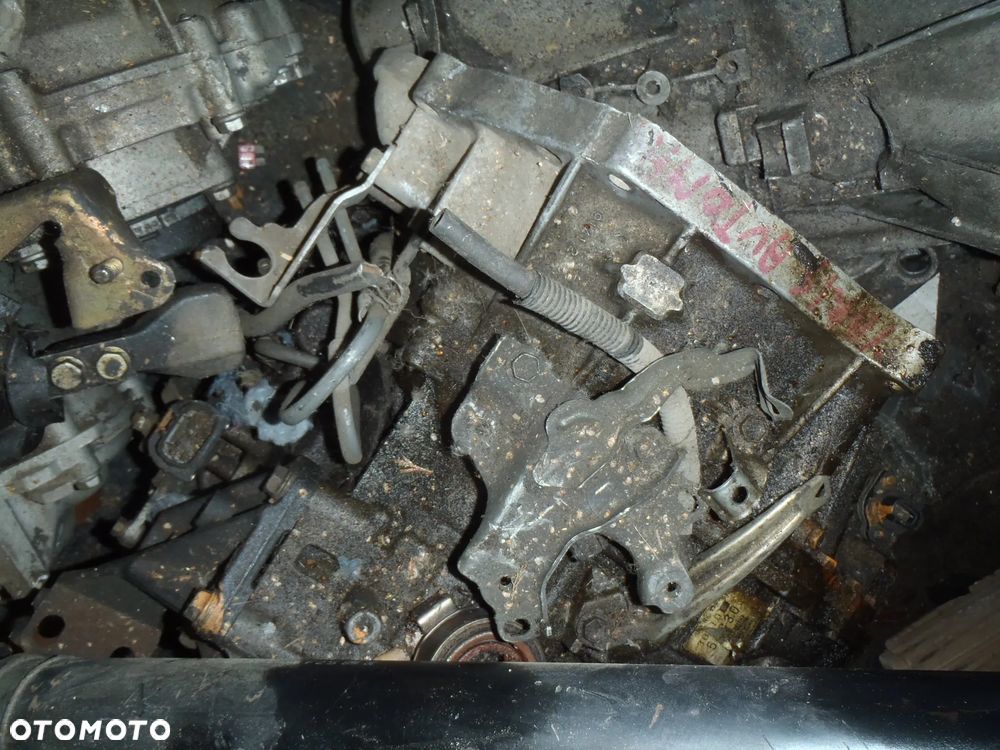skrzynia biegów nastawnik sterownik  automat toyota yaris I 00r - 1