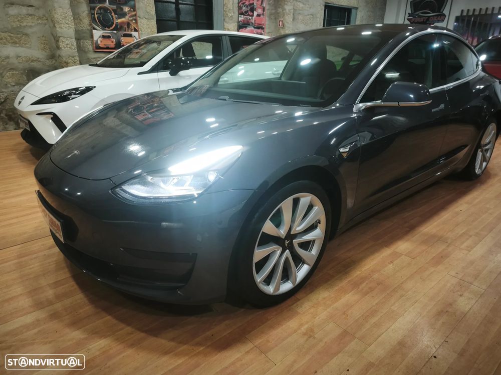 Tesla Model 3 Standard Range Plus RWD - 2
