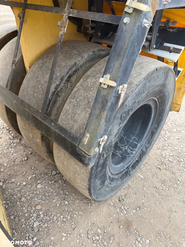 Dynapac CC422C - 5
