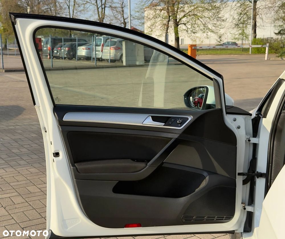 Volkswagen Golf 1.6 TDI (BlueMotion Technology) Comfortline - 15