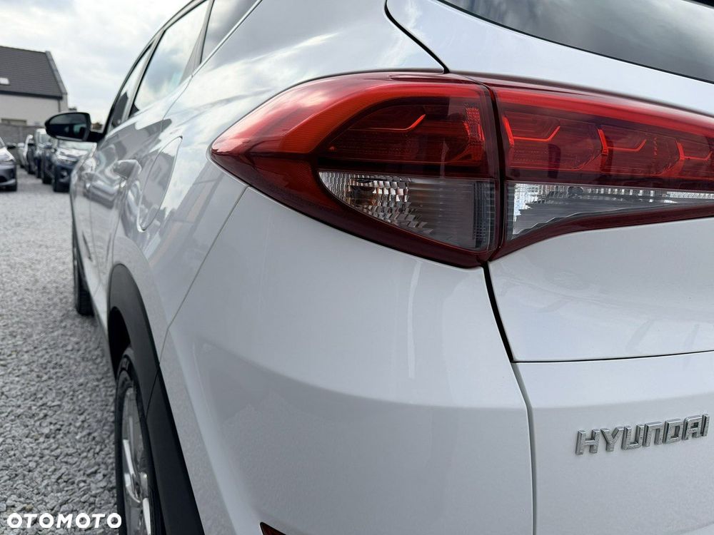 Hyundai Tucson blue 1.7 CRDi 2WD Passion - 9