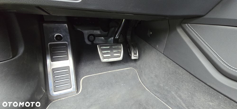 Audi A6 - 12