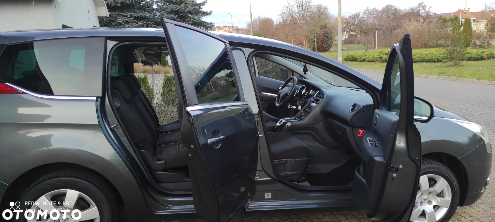 Peugeot 5008 HDI FAP 110 EGS6 Premium - 29