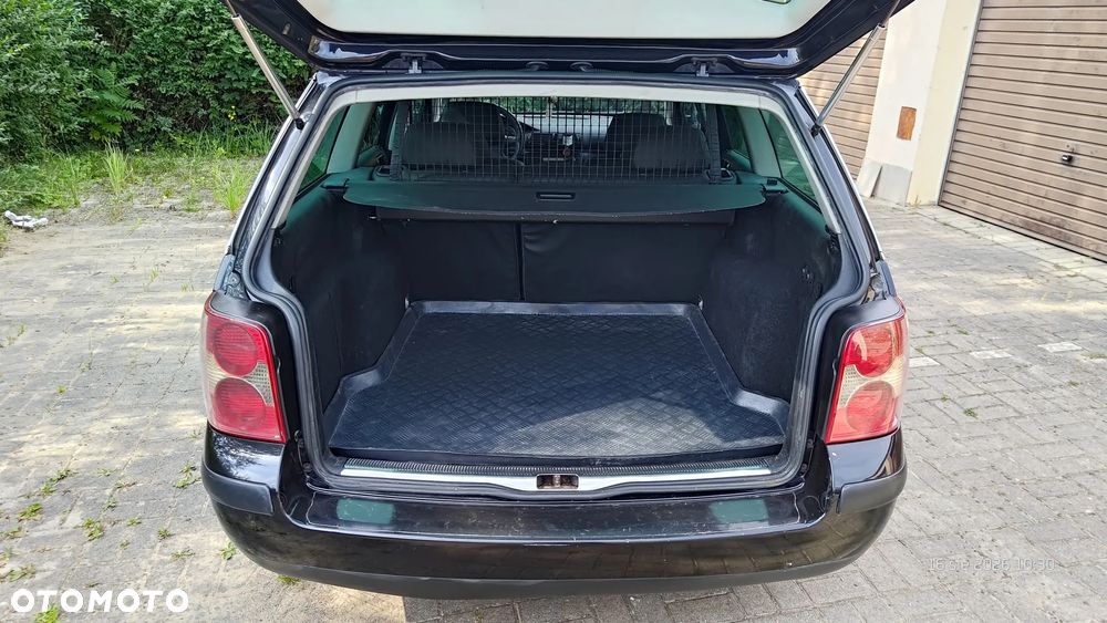 Volkswagen Passat 1.9 TDI Comfortline - 9