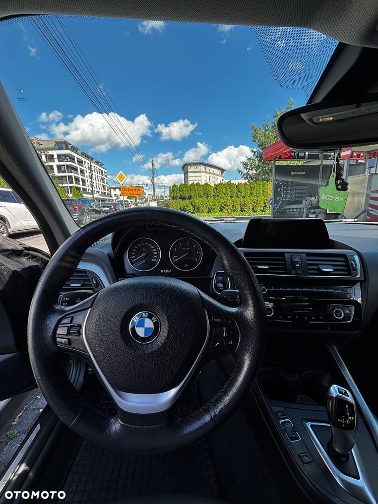 BMW Seria 1 120d xDrive - 16