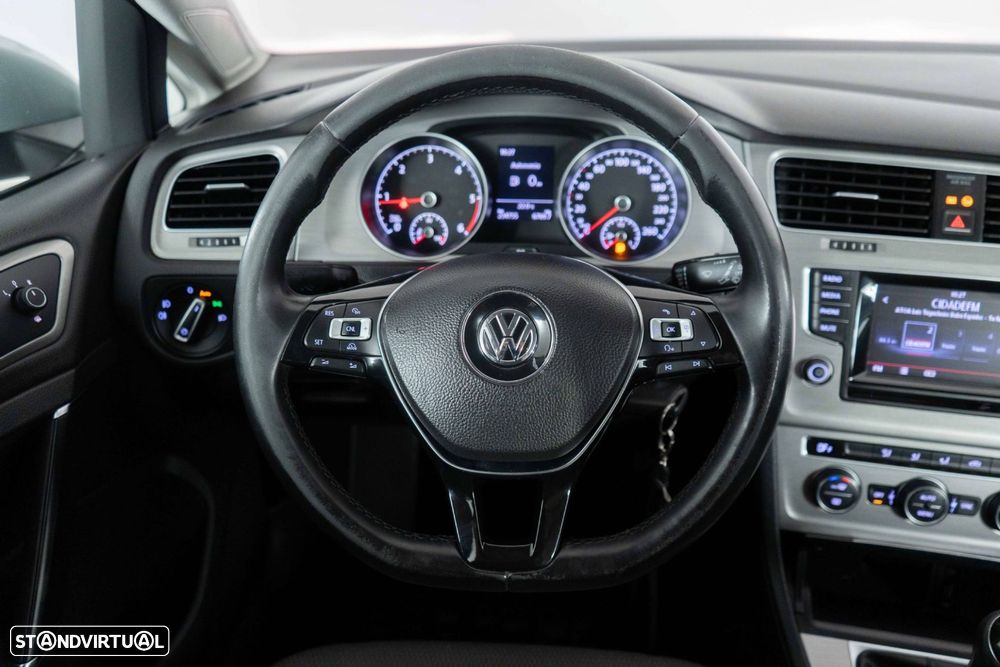 VW Golf 1.6 TDi Confortline - 24