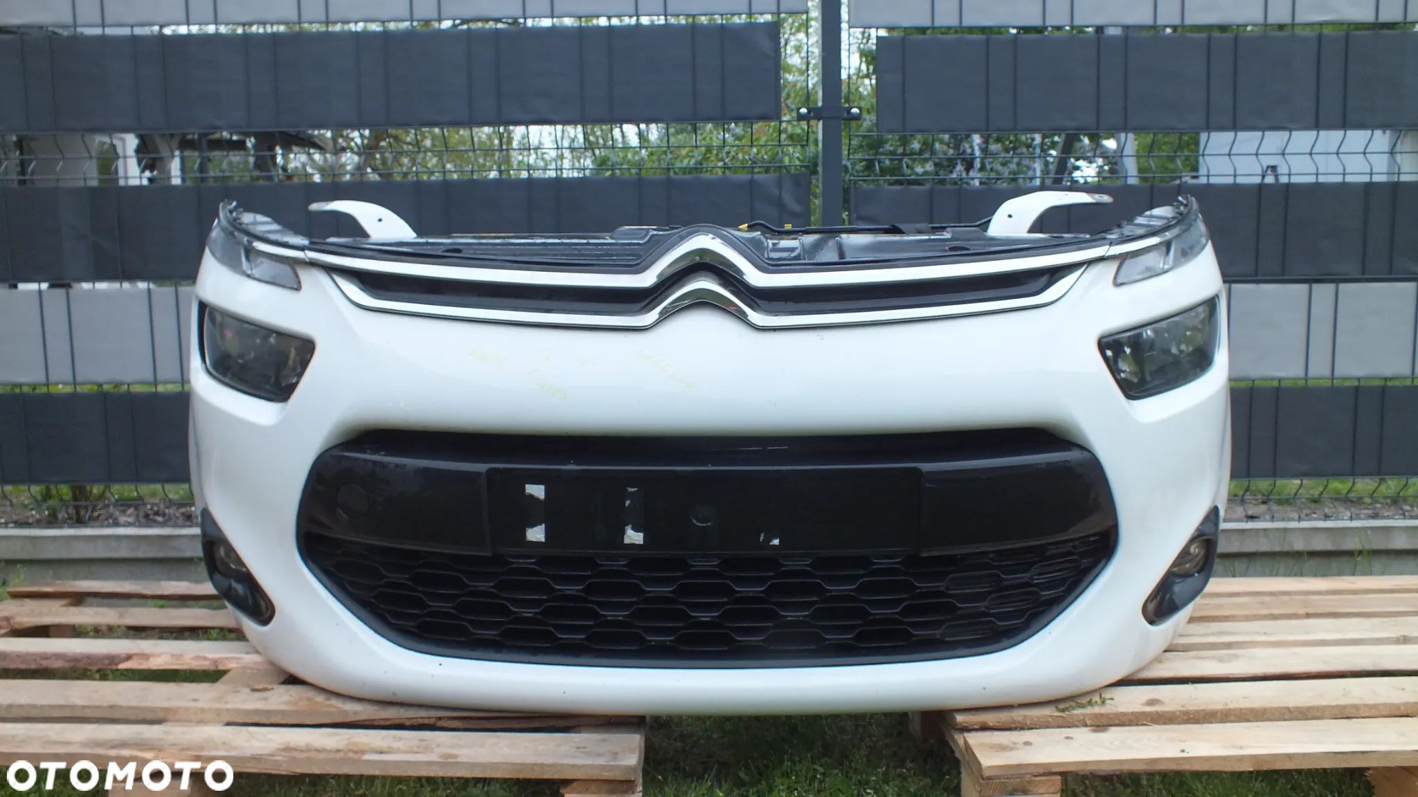 Kompletny zderzak przedni Citroen C4 Picasso 2 - 1