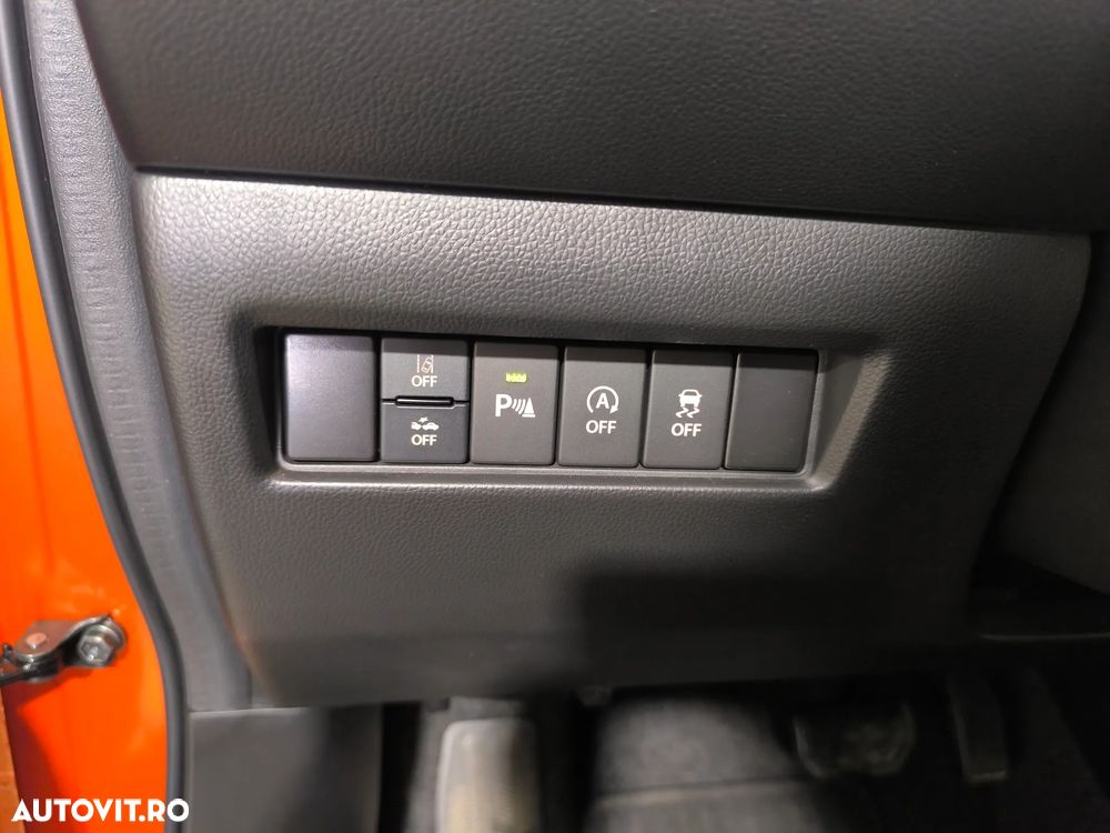 Suzuki Swift 1.2 Dualjet 12V MHEV CVT Spirit - 7