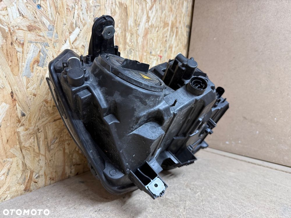MERCEDES GLK W204 LIFT XENON ILS LEWA PRZEDNIA LAMPA ORYGINAŁ A2048201539 - 2