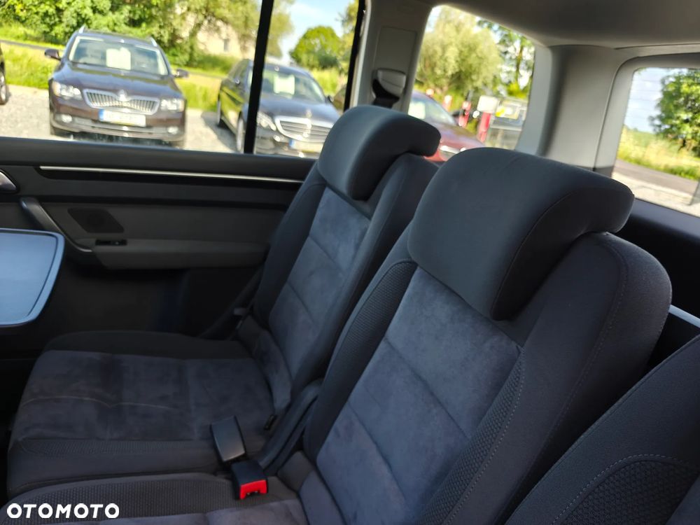 Volkswagen Touran 1.6 TDI DPF Highline - 14