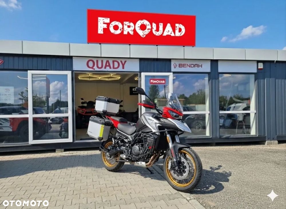 QJMOTOR SRT900SX - 1