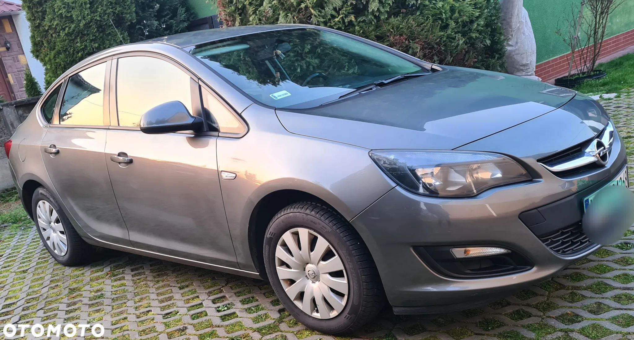 Opel Astra IV 1.4 T Active EU6 - 1