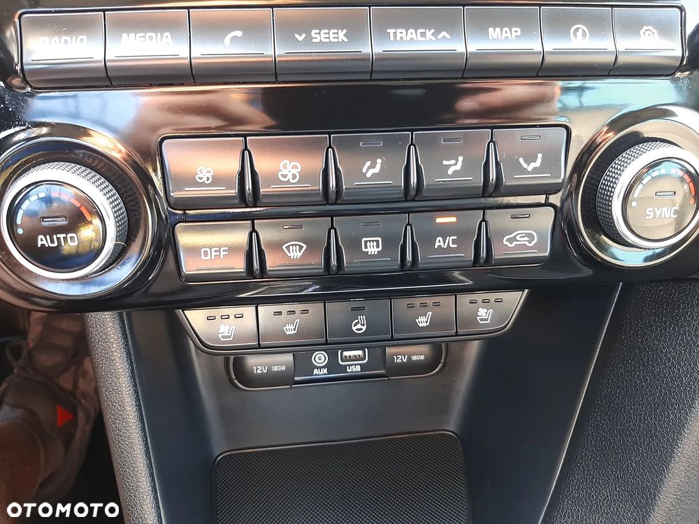 Kia Sportage 1.7 CRDI Business Line L 2WD - 23