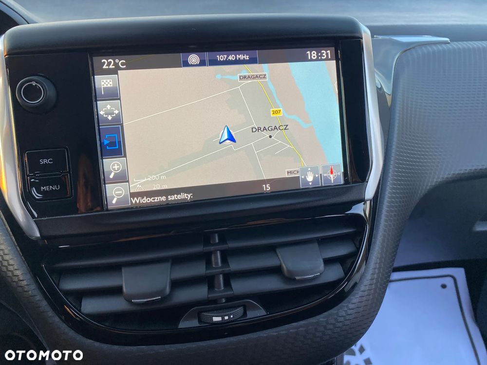 Peugeot 2008 1.2 Pure Tech Allure S&S EAT6 - 34