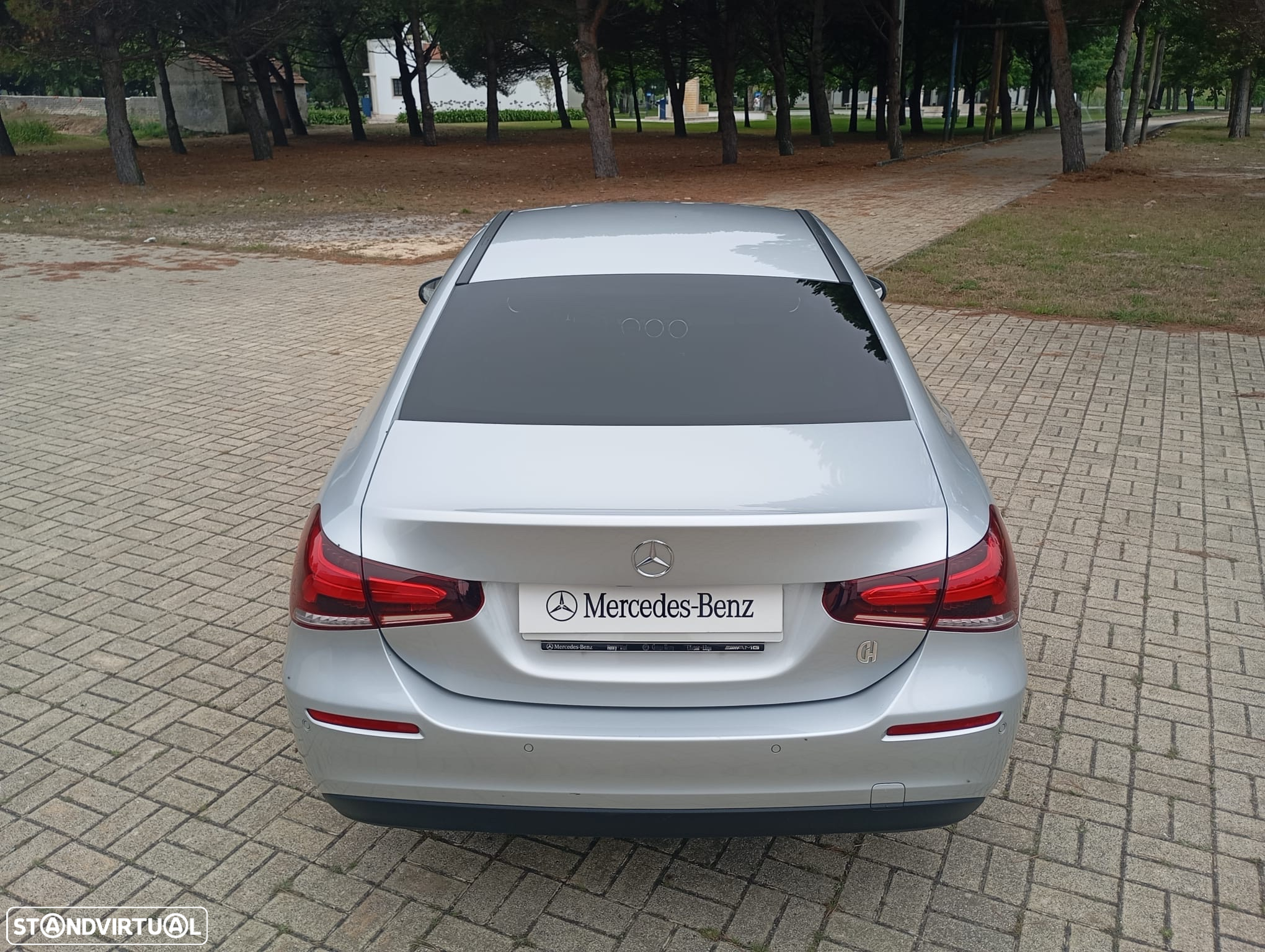Mercedes-Benz A 180 Limousine d Progressive Aut. - 9