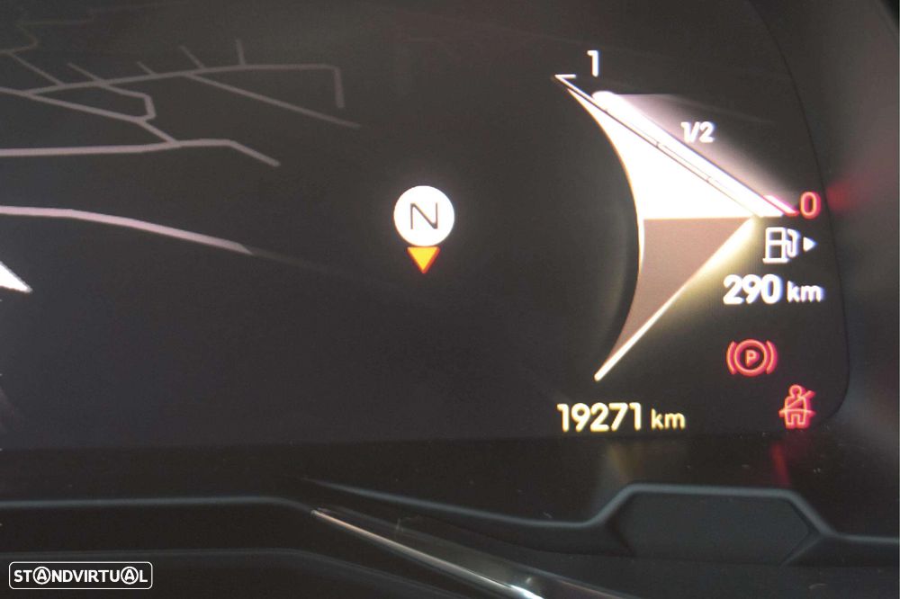 DS DS7 Crossback E-Tense Performance Line EAT8 - 27