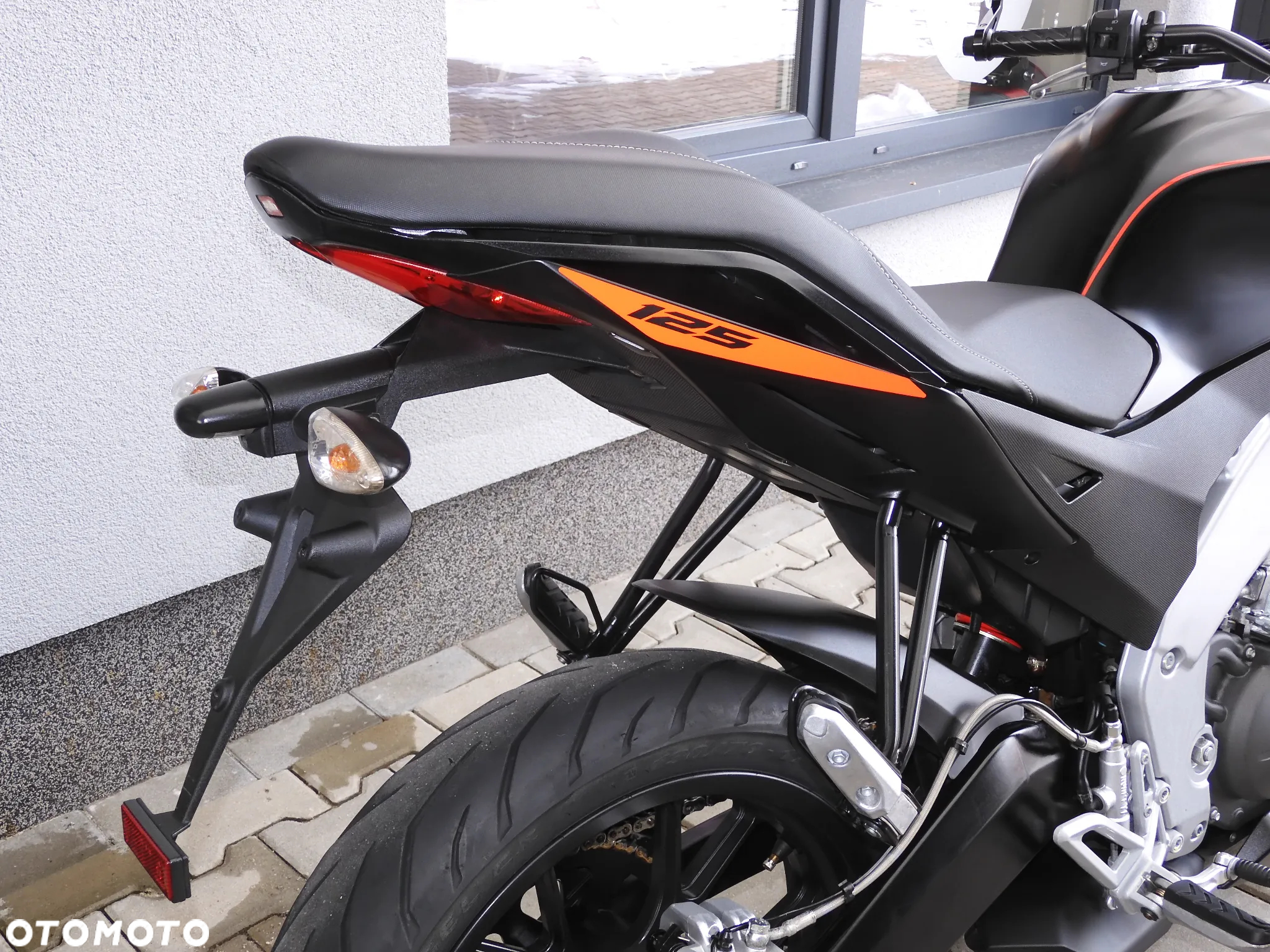 Aprilia Tuono - 11