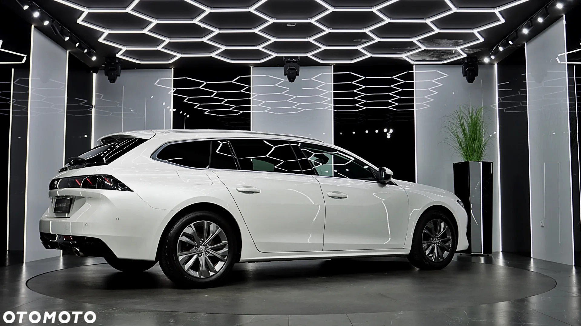 Peugeot 508 1.6 PureTech Allure S&S EAT8 - 11