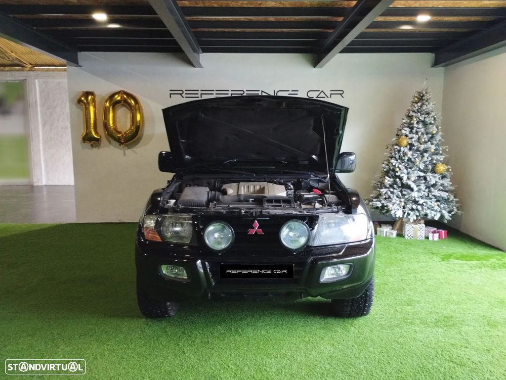 Mitsubishi Pajero - 20