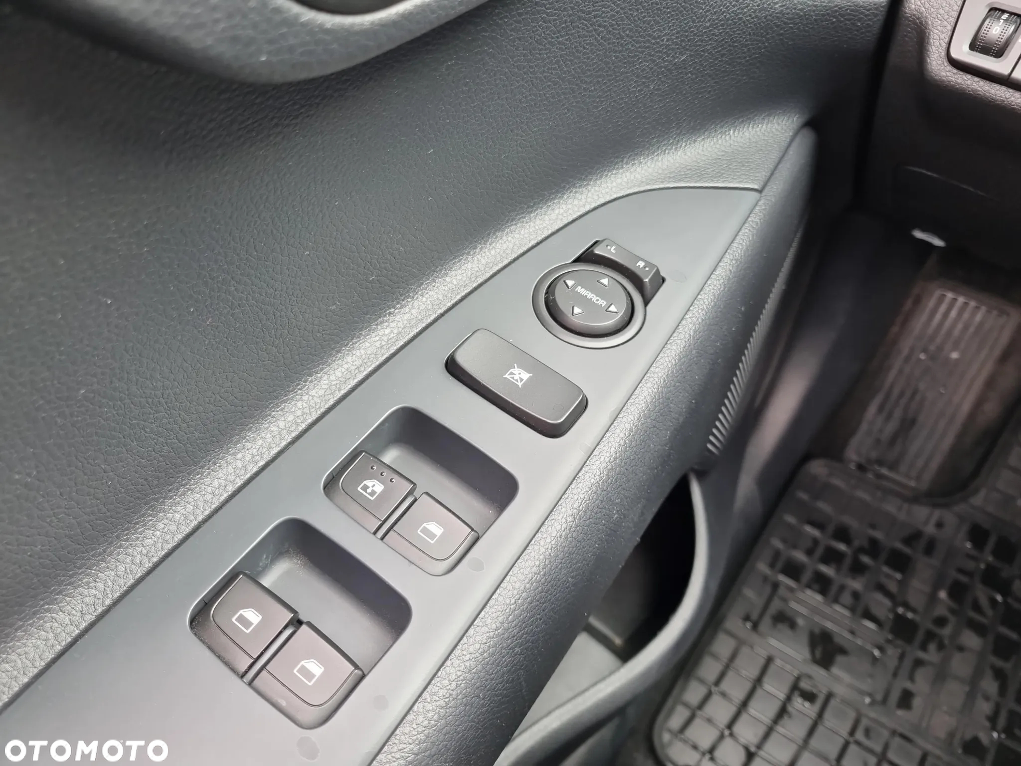 Kia Stonic 1.0 T-GDI M DCT - 25