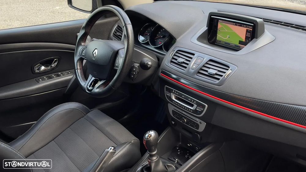 Renault Mégane Sport Tourer 1.5 dCi GT Line - 25
