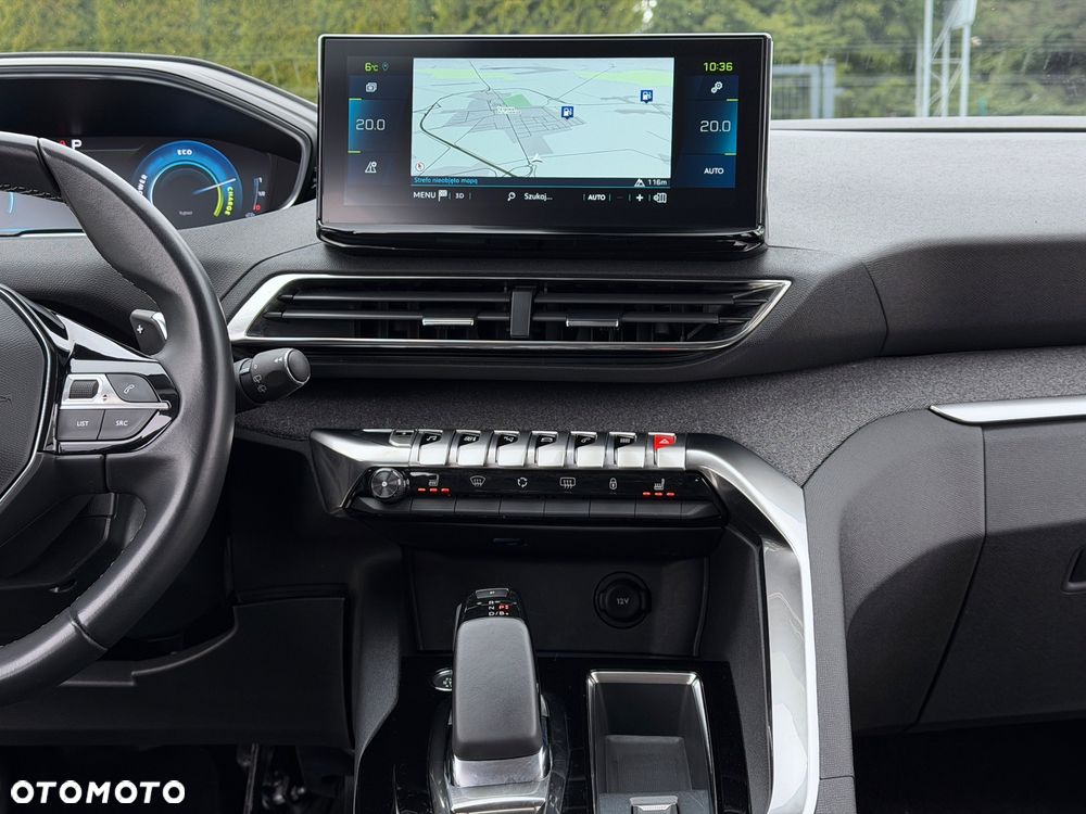 Peugeot 3008 1.6 PureTech HYbrid Allure S&S EAT8 - 18