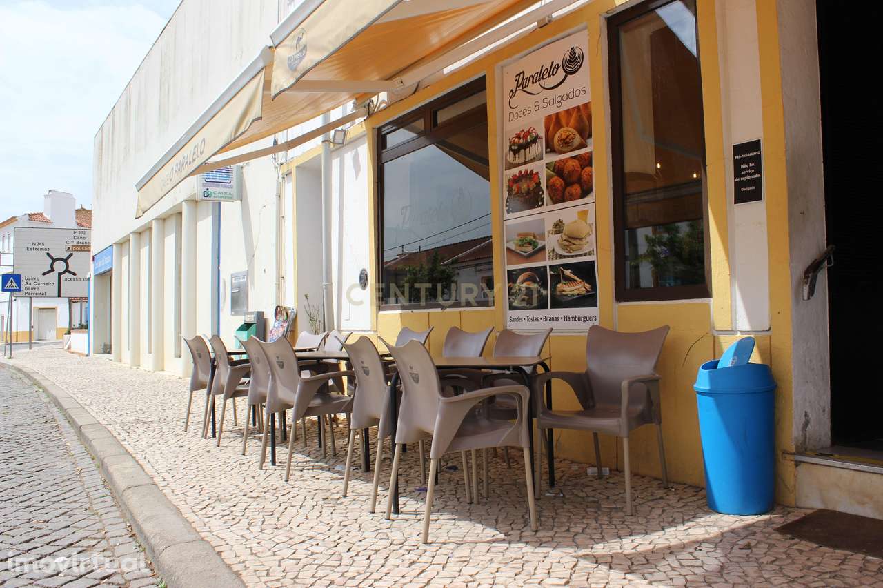 Café de Estilo Rústico com Esplanada e Armazém – Sousel - Grande imagem: 4/18