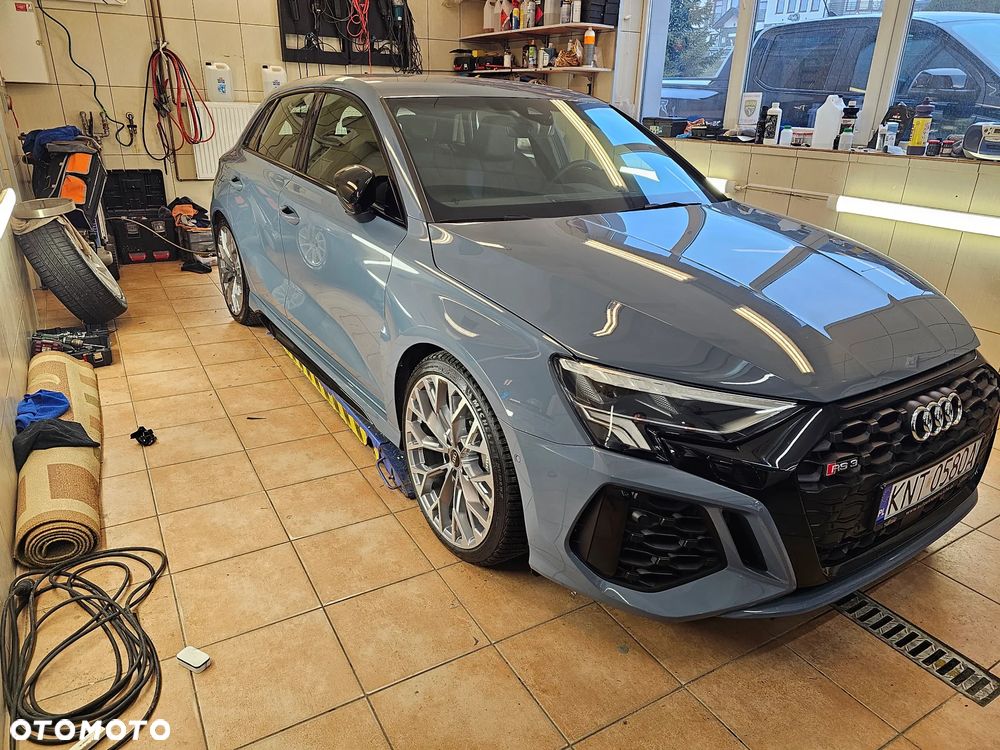Audi RS3 Sportback - 1
