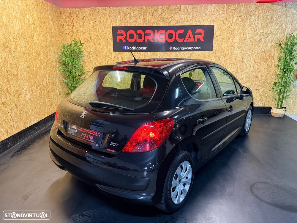 Peugeot 207 1.4 16V Active - 3