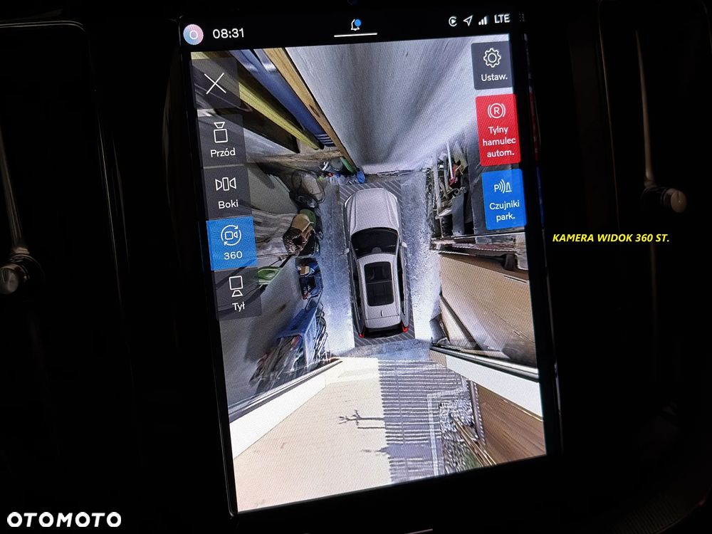 Volvo XC 60 B4 D AWD Plus Dark - 28