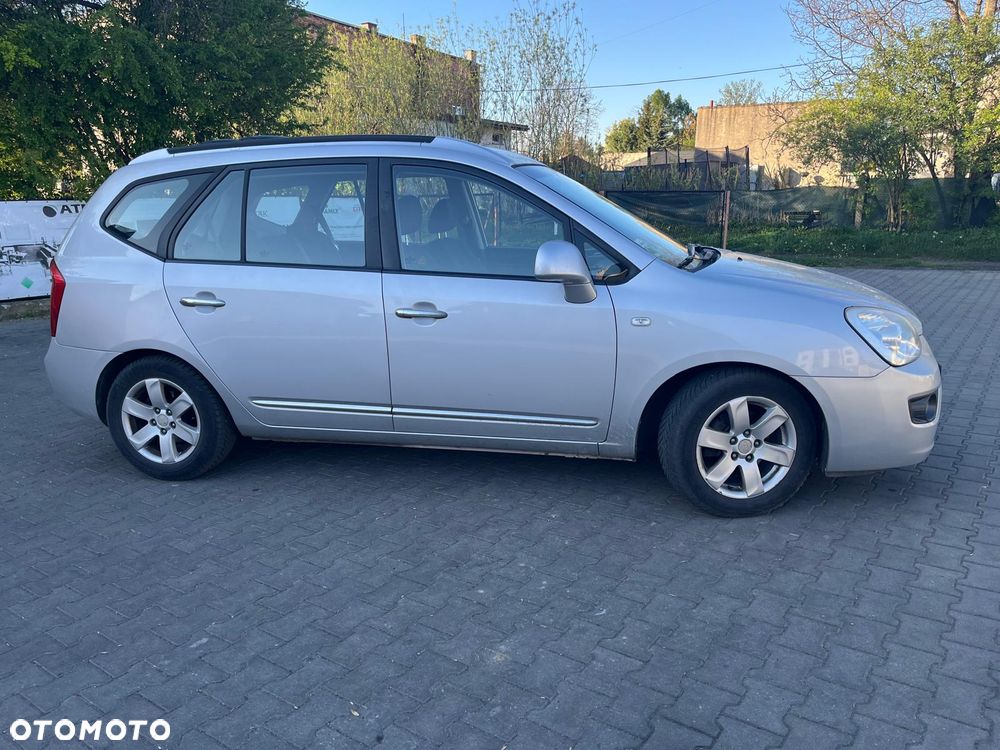 Kia Carens 2.0 EX - 3