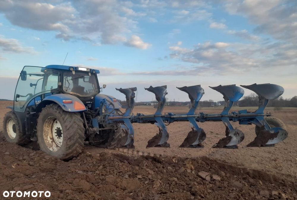 New Holland T7.220 * PowerCommand * PowerShift * - 15