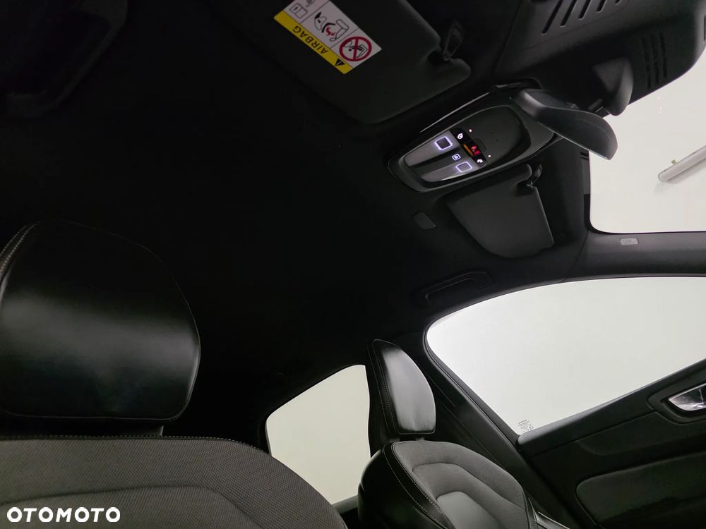 Volvo XC 60 B4 D Geartronic RDesign - 28