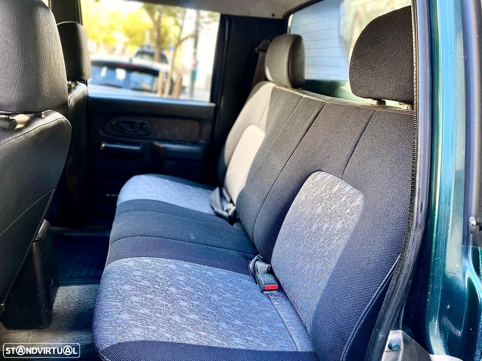 Mitsubishi L200 2.5 TD CD - 32
