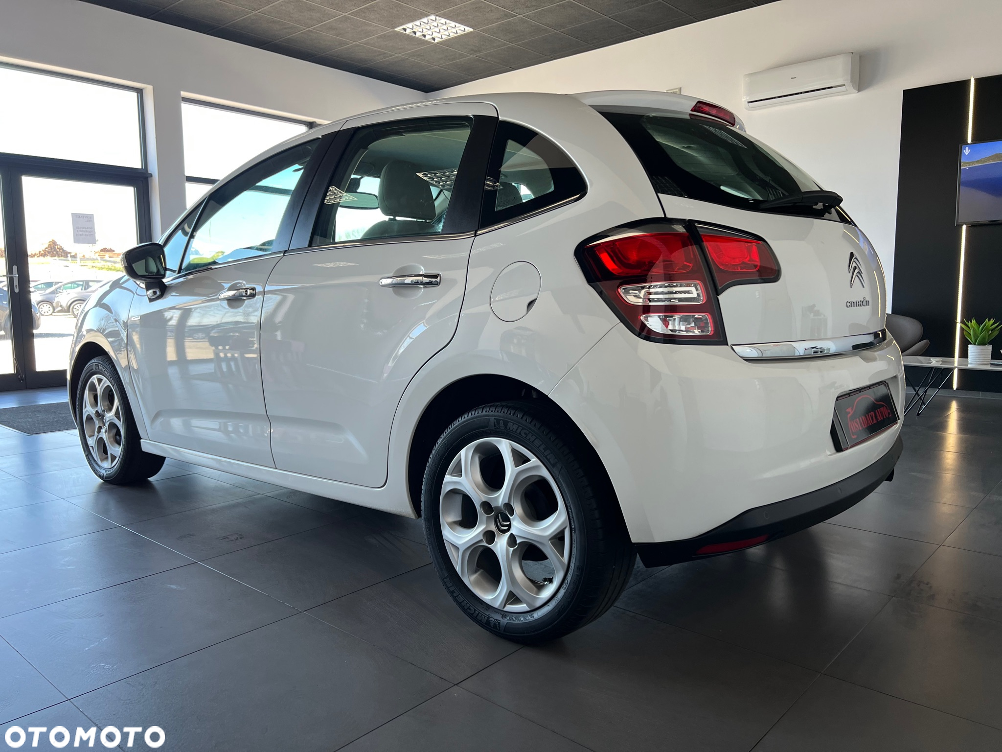 Citroën C3 1.2 VTi Exclusive - 4