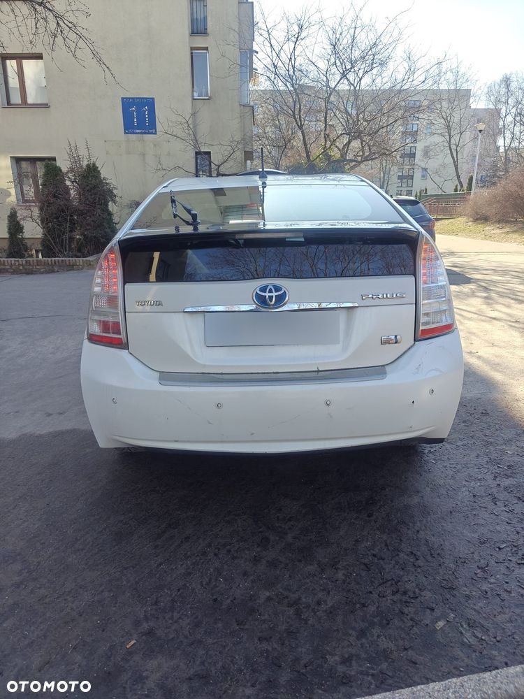 Toyota Prius 1.5 VVT-i Sol - 2