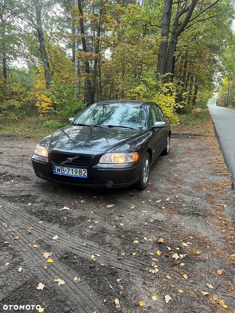 Volvo S60 2.5T AWD Rubin - 2