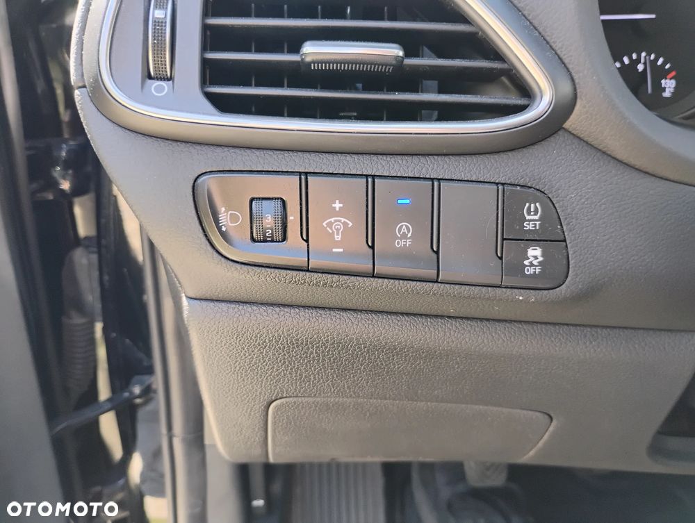 Hyundai i30 1.0 T-GDI Modern - 10
