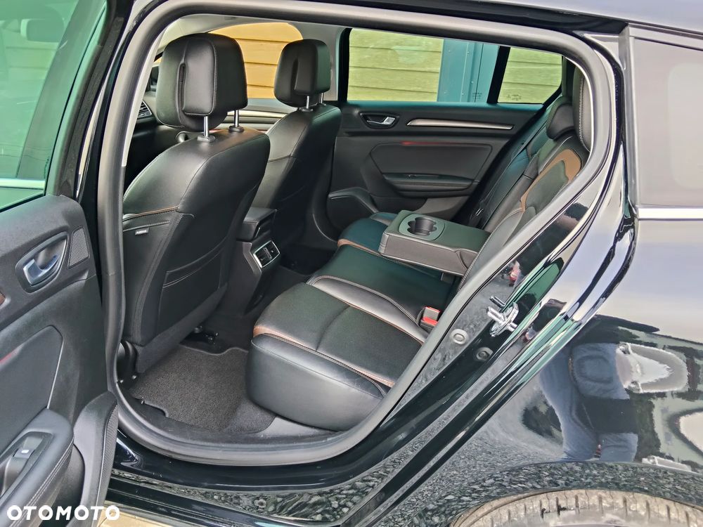 Renault Megane ENERGY TCe 130 BOSE EDITION - 26