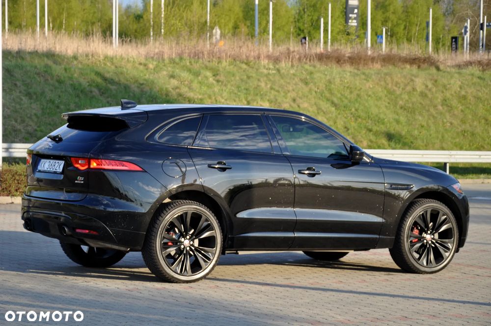 Jaguar F-Pace S AWD - 8