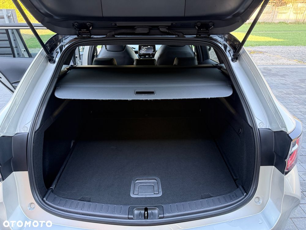 Toyota Corolla 2.0 Hybrid GR Sport - 23