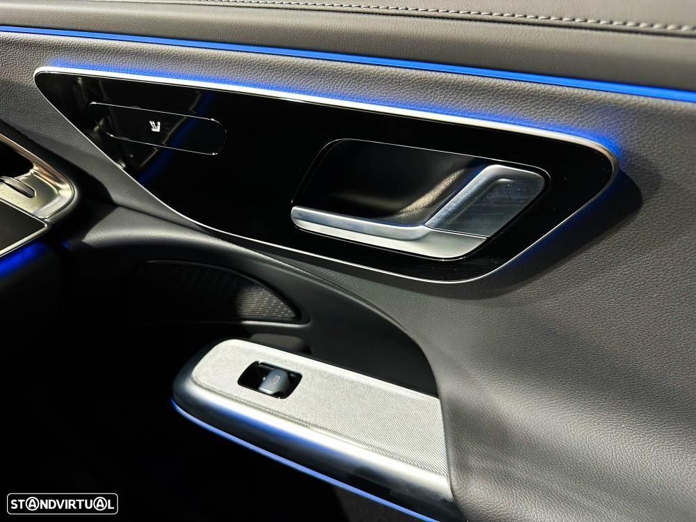 Mercedes-Benz E 300 e Station 9G-TRONIC AMG Line - 31