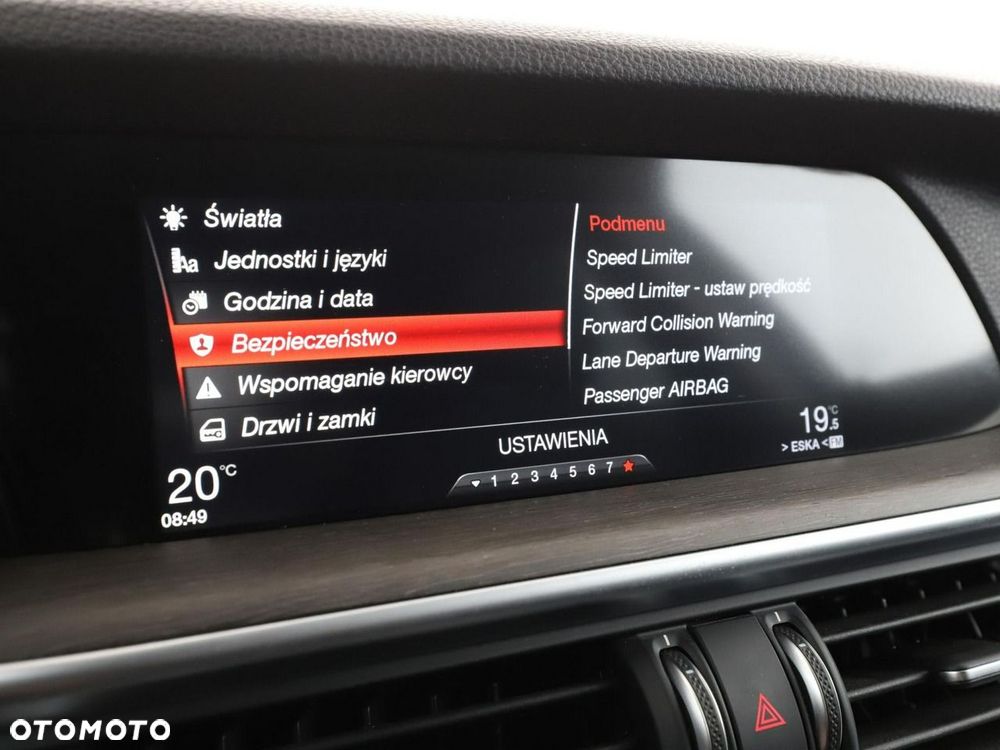 Alfa Romeo Stelvio 2.0 Turbo 16V AT8-Q4 First Edition - 28