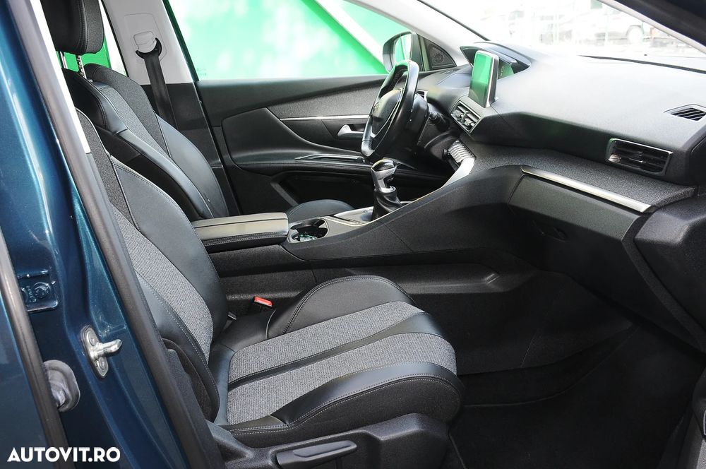 Peugeot 5008 1.5 BlueHDI s&s Allure - 20