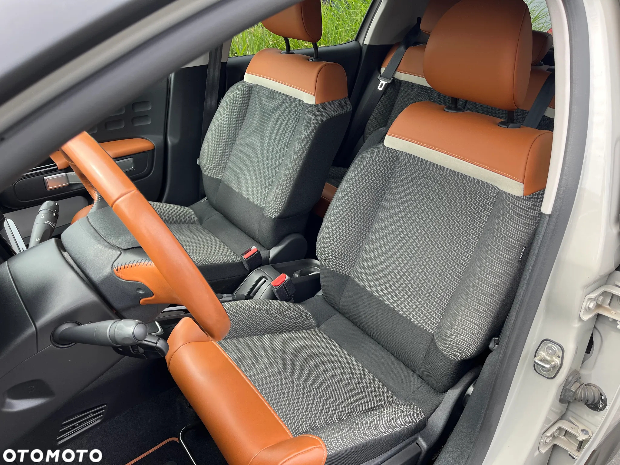 Citroën C3 1.2 PureTech Shine S&S EAT6 - 16